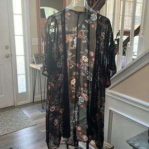 American Eagle sheer kimono